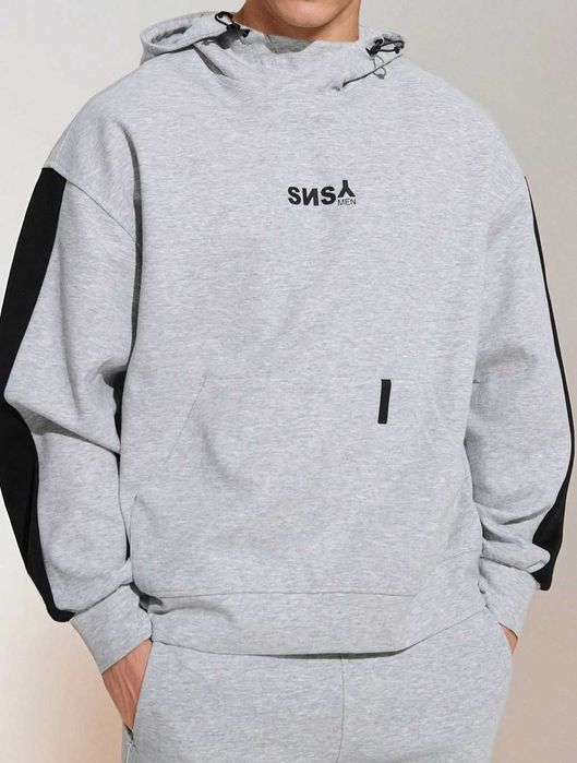 Стильне худі на хлопця Sinsay