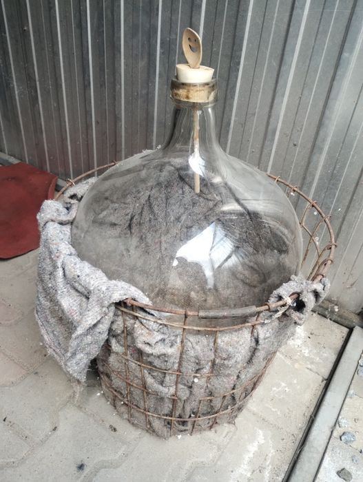 Gąsior na wino 40 litrów z koszem polecam