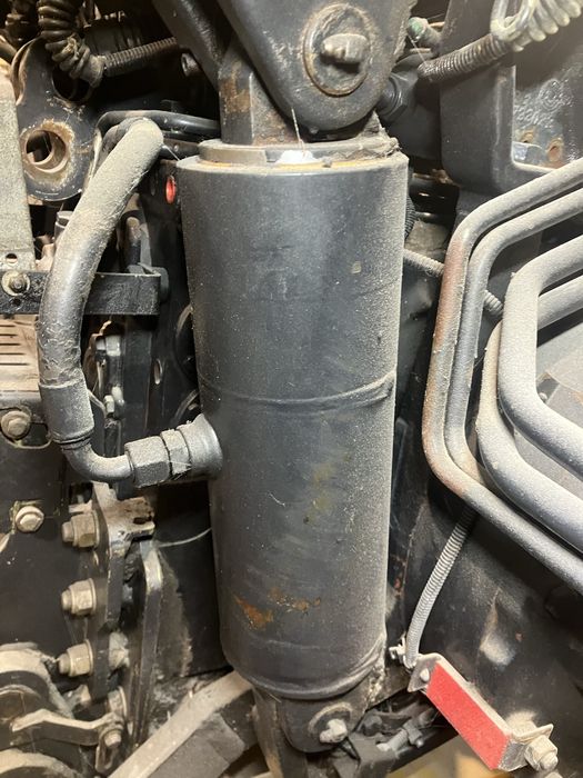 Siłownik podnośnika deutz agrotron