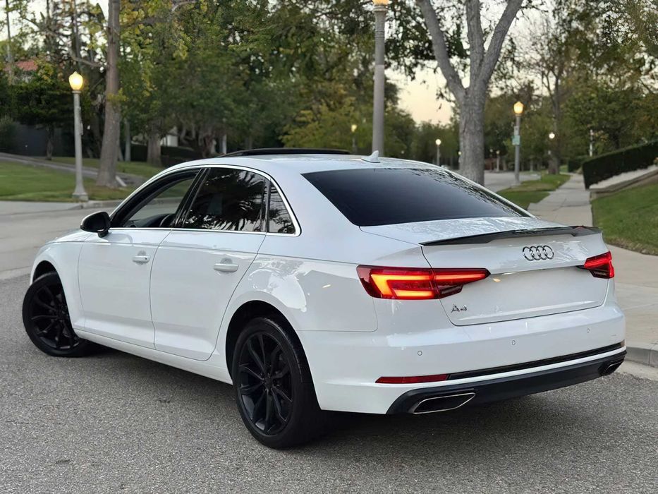 Audi A4      2018
