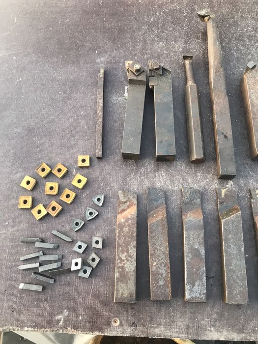 Продам токарные резцы