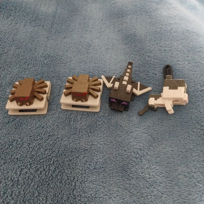 Обмін майнкрафт кіндер джой