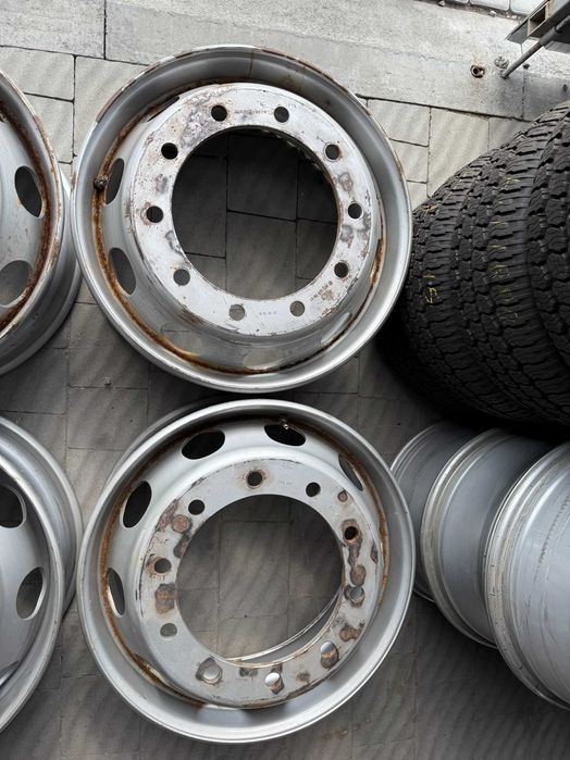 Диск ОДИН Mercedes R22,5 9.00J ET175 A002 401 55 02 MAN Scania
