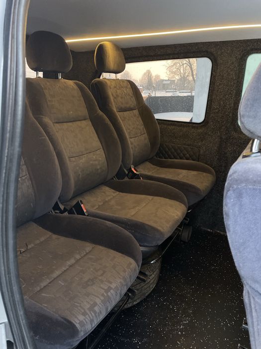 Пасажирські перевезення під замовлення. Автобус під замовлення