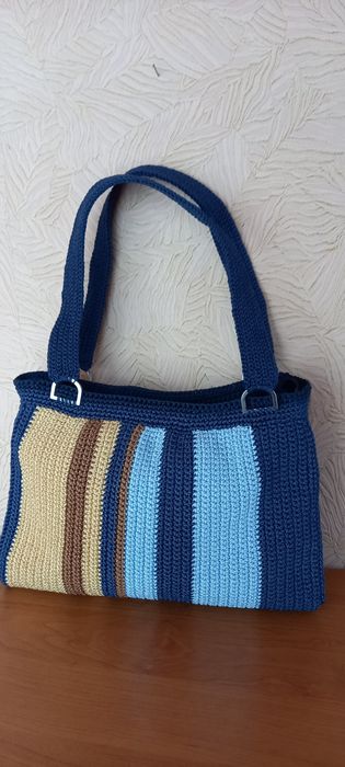 Продам вязанную сумку