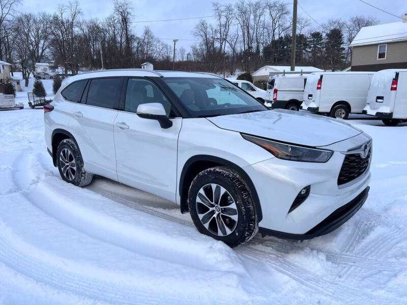 2022 Toyota Highlander XLE