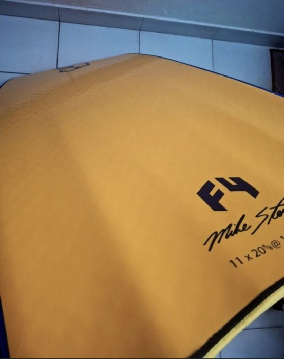 Bodyboard Science Tanner LTD TRIQV F4 - 41"

Tem cerca de 1 ano, como nova. Muito pouco utilizada
