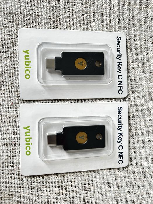NOWE dwa klucze zabezpieczające YUBICO Security Key C NFC