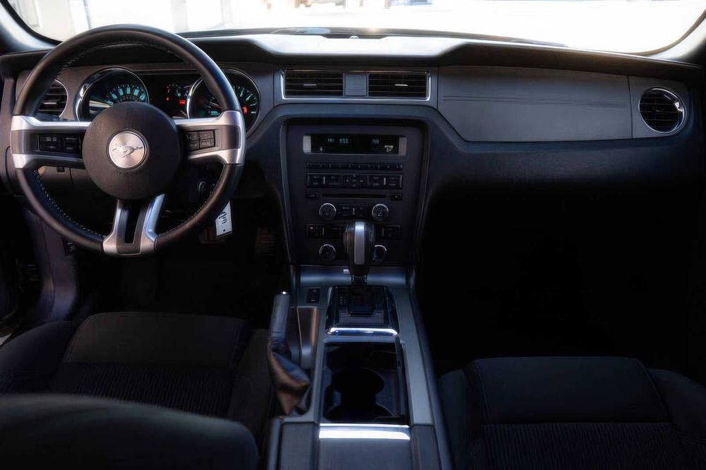 Ford Mustang      2014