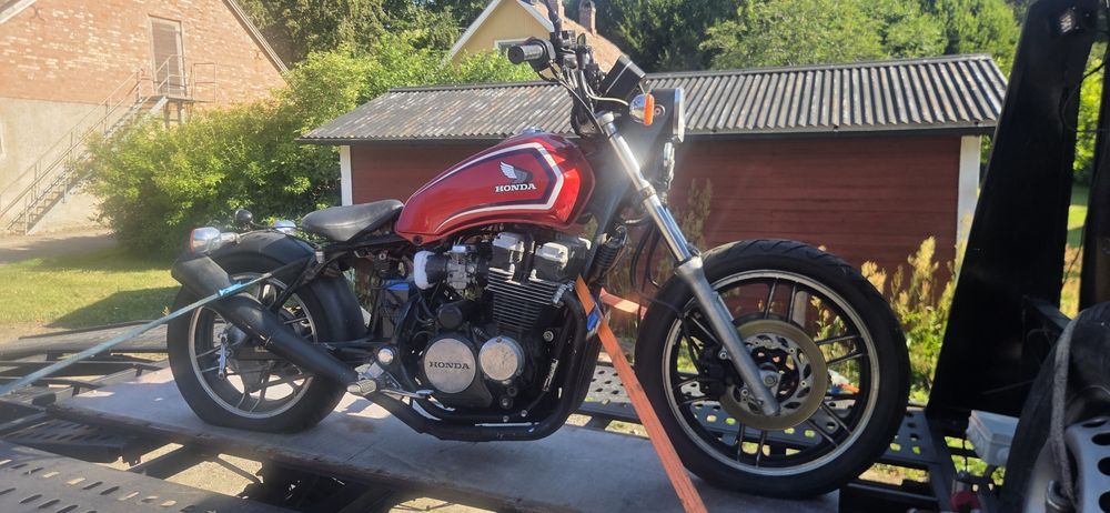 Honda cbx600e bobber style