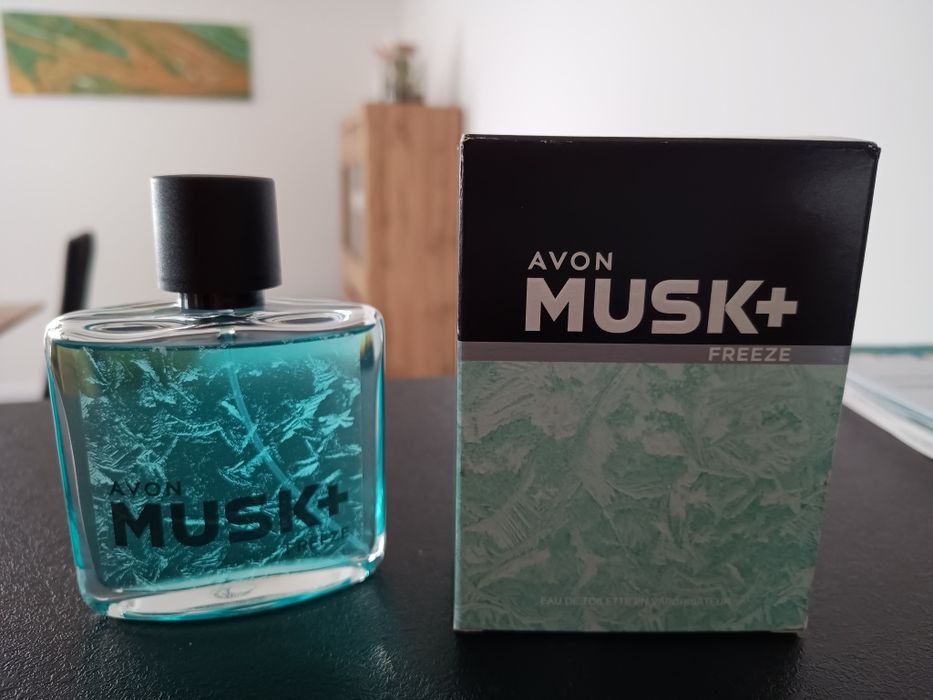 Woda Avon perfum Musk