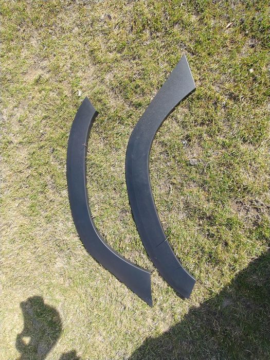 Dacia Dauster Listwy błotnika tył komplet LP