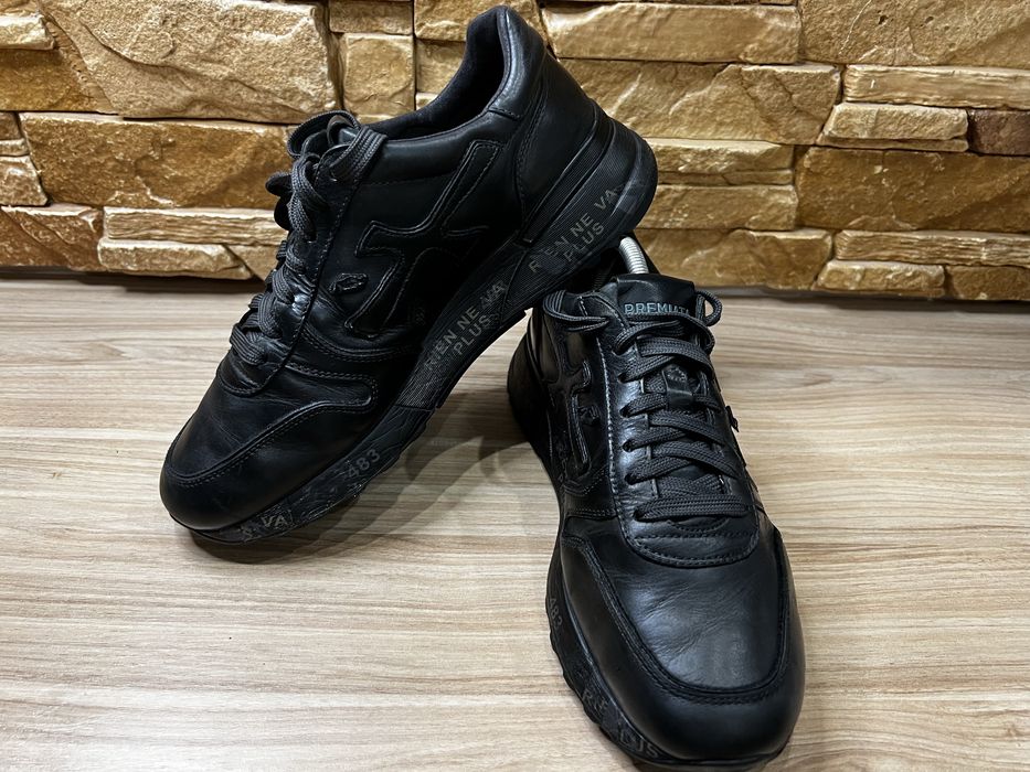 Черные кроссовки р 41