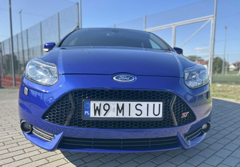 Ford Focus ST 2,0 l. 250 KM