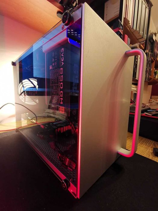 KOMPUTER PC - mały zgrabny SFF A4 aluminium/szkło.