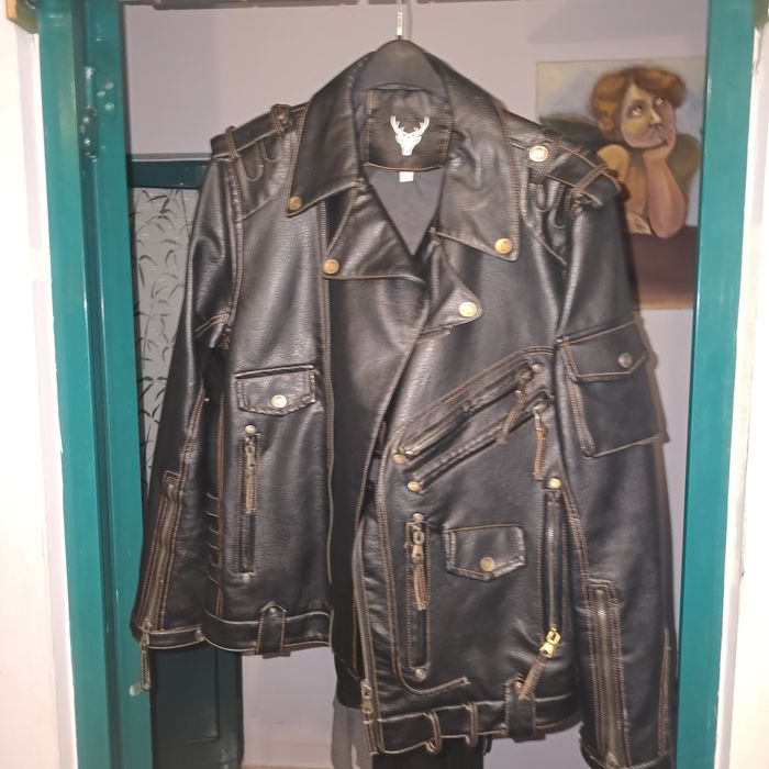 Kurtka z Eco skóry ramoneska