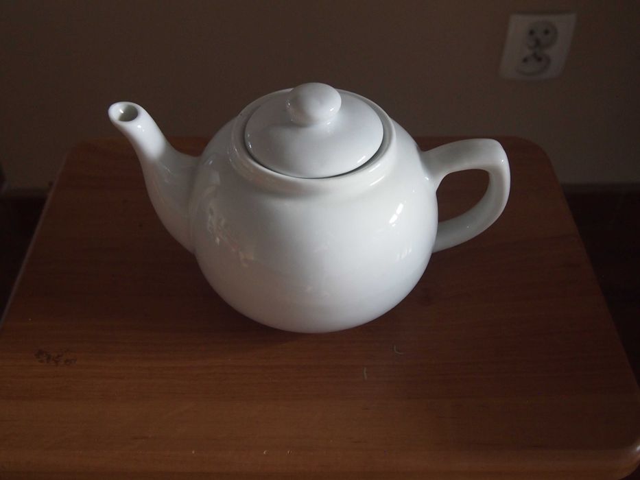 Dzbanek ceramiczny do herbaty