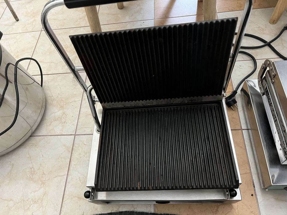 Прижимний гриль Bartscher