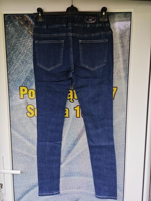 Spodnie jeansowe damskie nowe