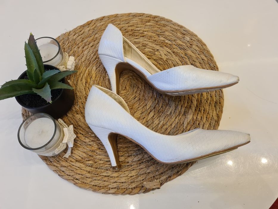 Buty czółenka ślubne 37
