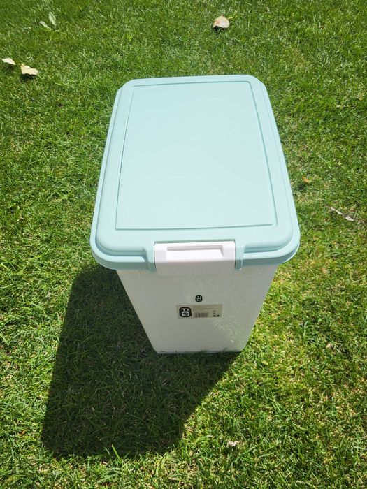TIAKI pojemnik na karmę 40l