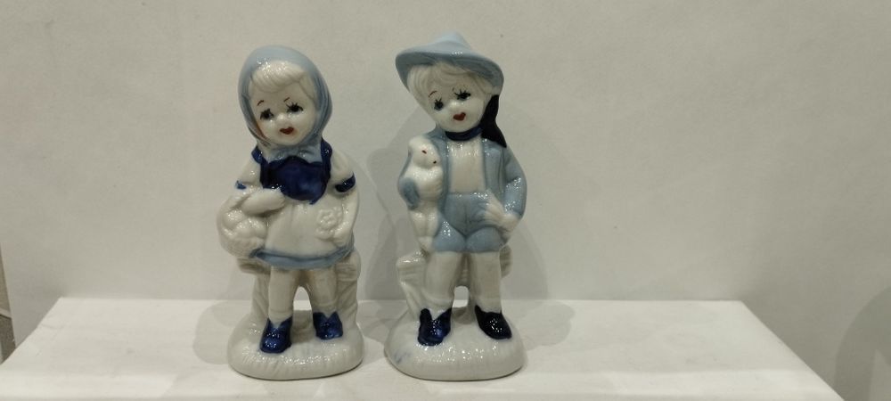 2 Figurki ceramiczne Para Dziewczynka Chłopiec styl holenderski Delft