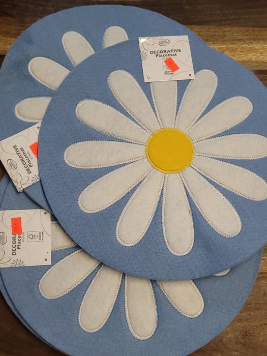 Zestaw 4 podkładek dekoracyjnych na stół śr 33 cm niebieskie