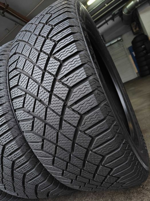 R18 235 55 шини зимові Continental VikingContact 7 преміум клас