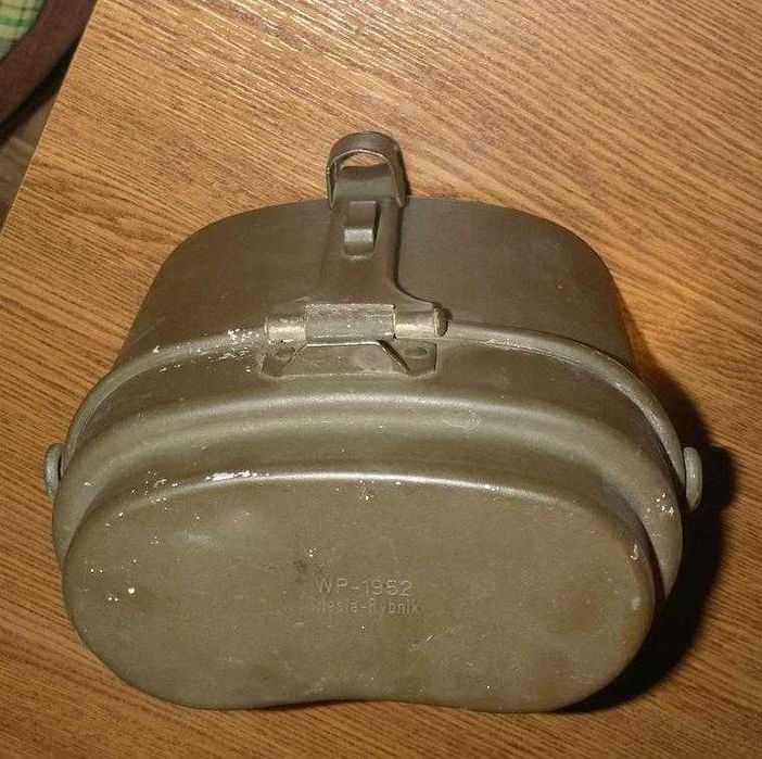 Menażka wojskowa z PRL WP 1952 Silesia Rybnik mat. 100% ALU