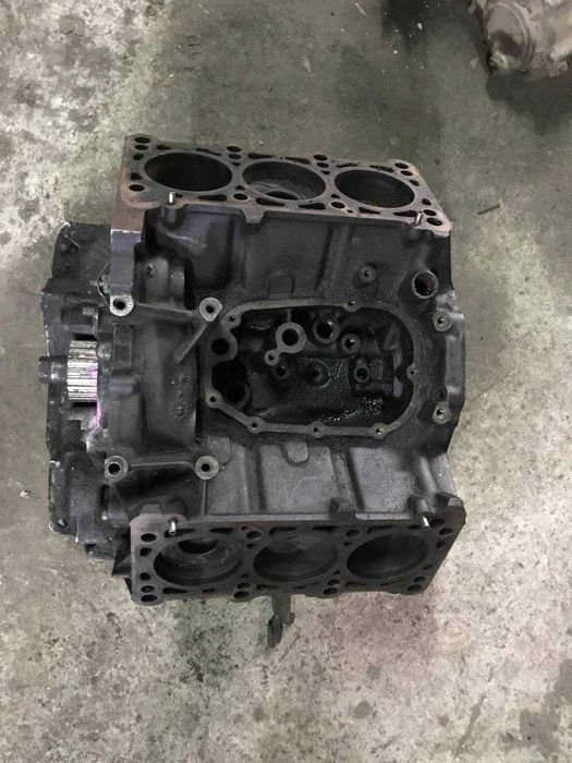 Блок двигуна Audi A6 C5 A4 B6 B7 B5 A8 D2 2.5 TDI VW Skoda VAG 110кв