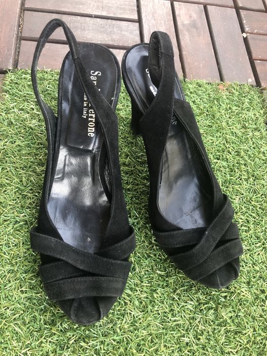 Sapatos em pele marca Sandro Ferrone