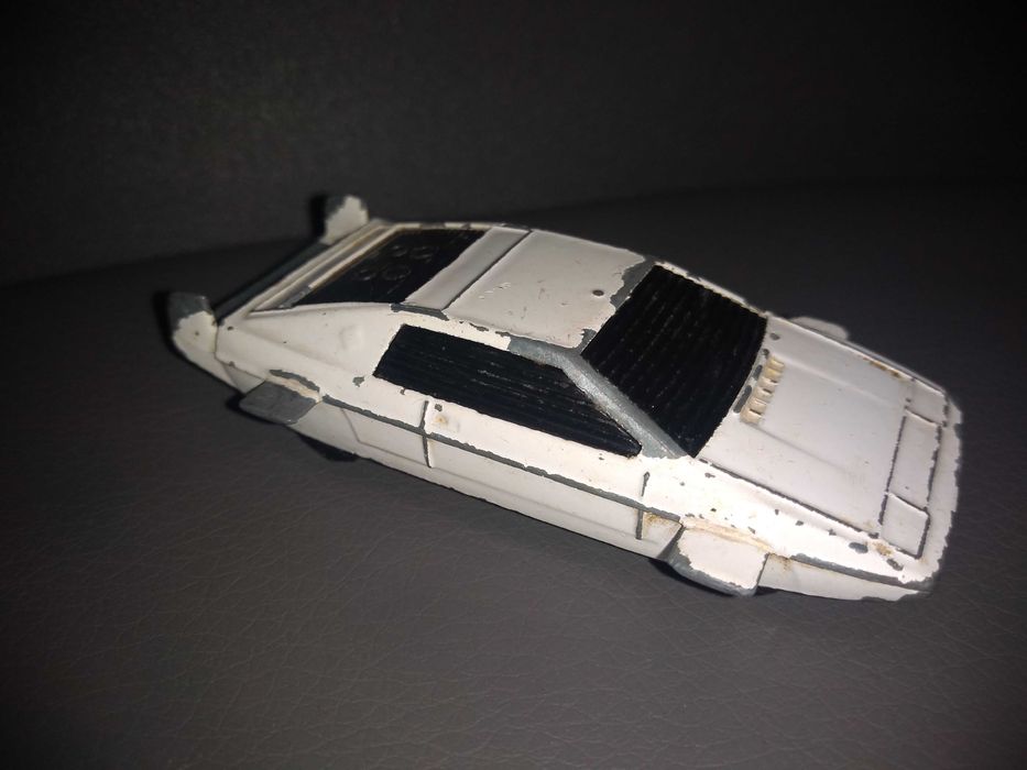 Samochodzik Corgi Juniors Bond 007 Lotus Esprit