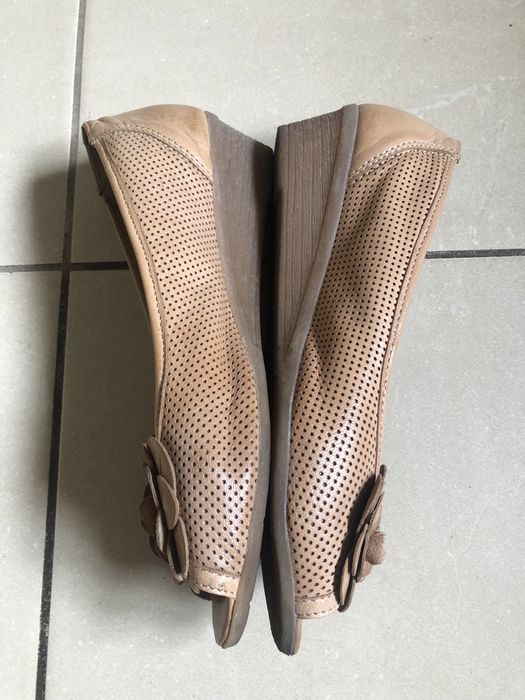 Buty skórzane Lasocki bezowe - r. 37 - stan bdb