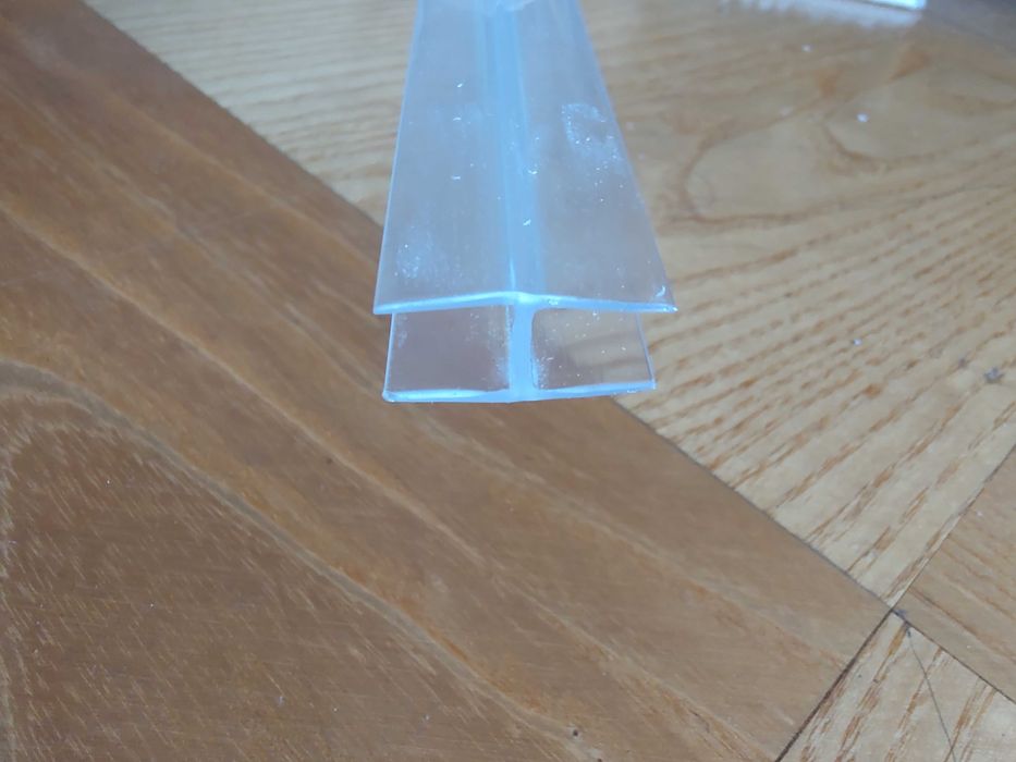 Uszczelka typu „H” , przeznaczona na szkło 8 mm, 2,5m (daszek)