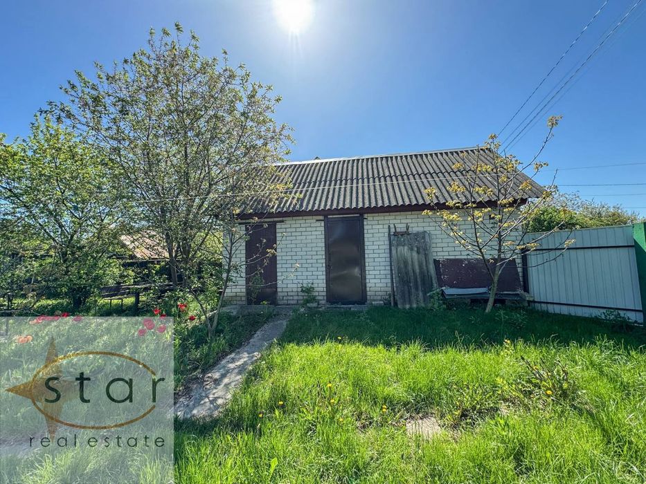 Продаж земельної ділянки. 10 соток приват. Центр міста. Комунікації.