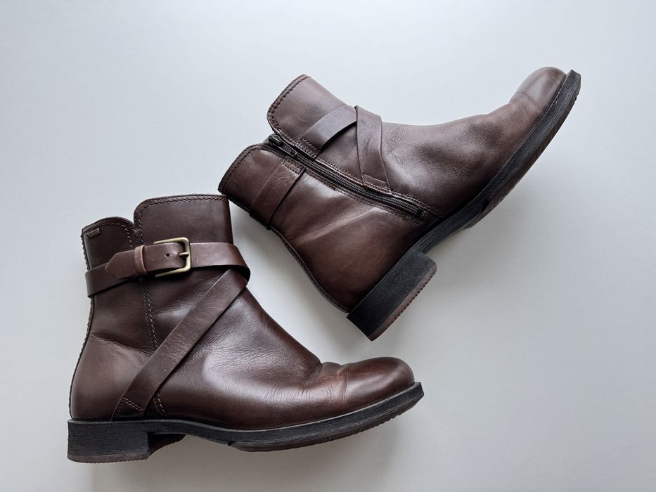 Жіночі шкіряні черевики Ecco 39 розмір коричневі