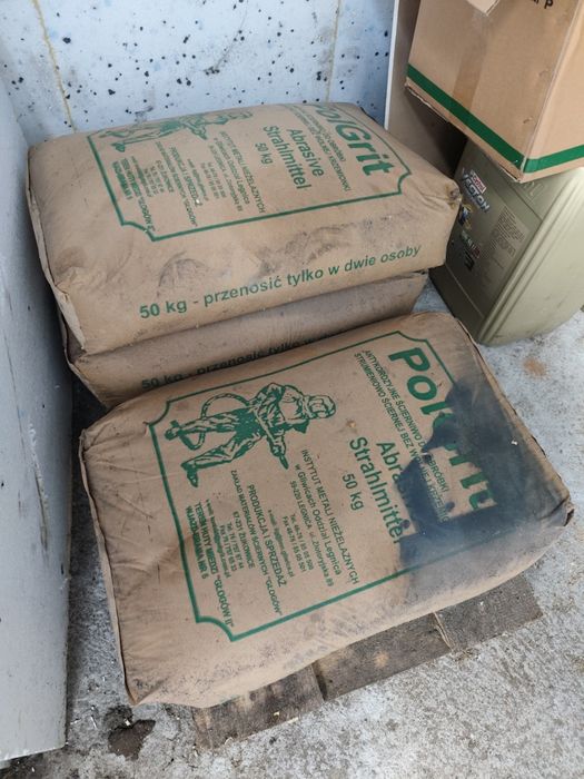 Kabina do piaskowania piaskarka kabinowa