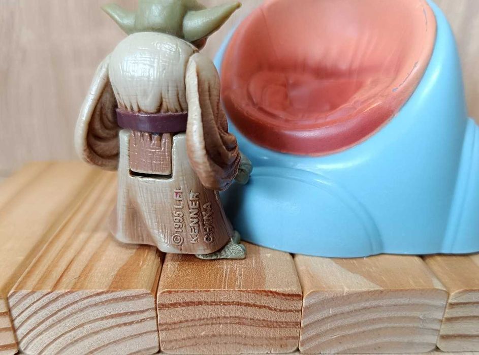 Unikat figurka Master Yoda *Star Wars*. KENNER 1995