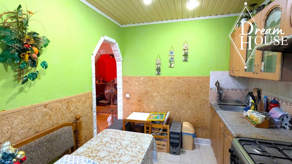 Продам 2-кімнатну квартиру по вул.Луцька