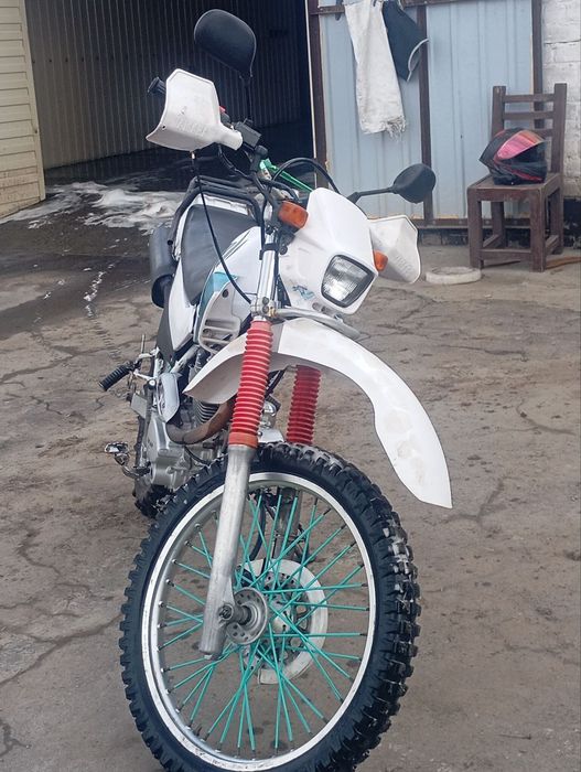 Продам ямаха сіроу 225
