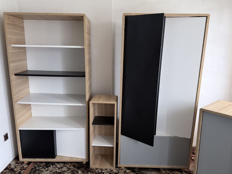 Uzywane meble firmy VOX