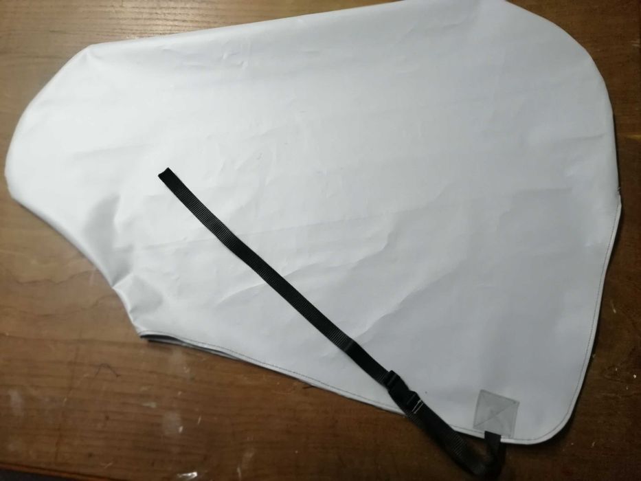 Capa de proteção para cabeçote de caravanas