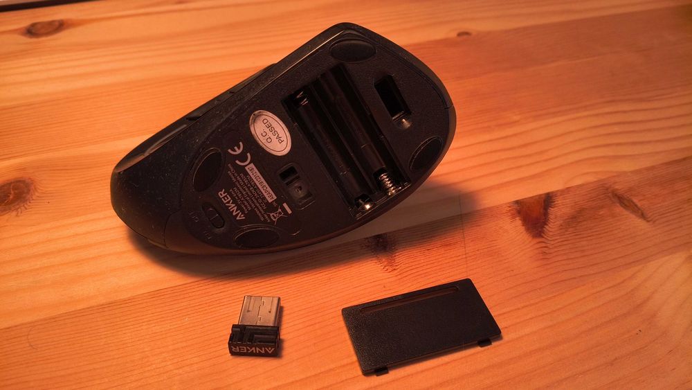 Rato Anker Vertical Wireless (a7852m)
