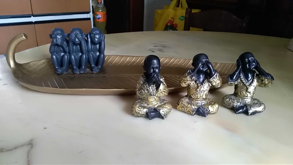 блюдо-листок з 3-мя мудрыми обезьянами+3-фигурки будда