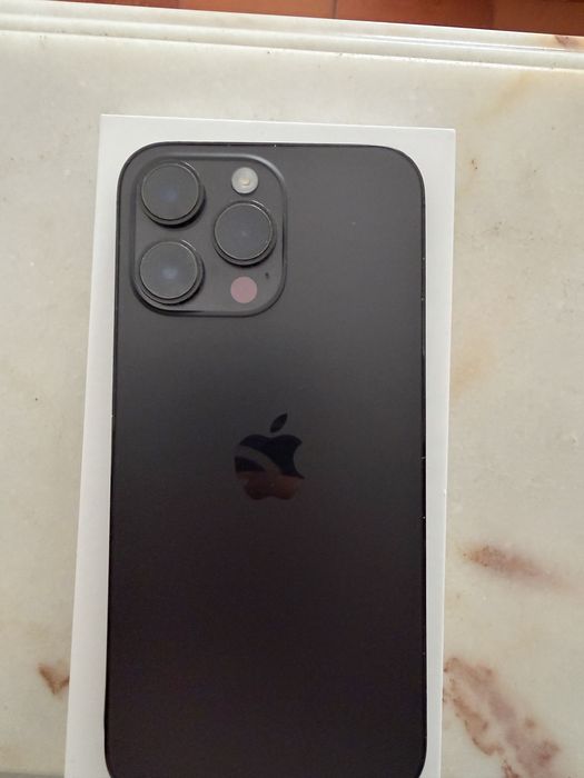 iPhone 14 Pro Max 128GB + 2 capas (não aceito trocas)
