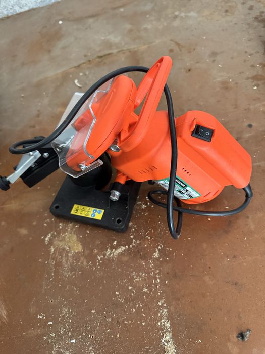 Maquina eletrica de afiar currente de motossera