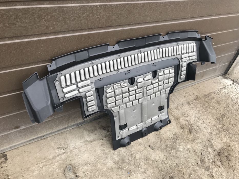 Защита двигателя Audi Q7 4l защита ауди ку7