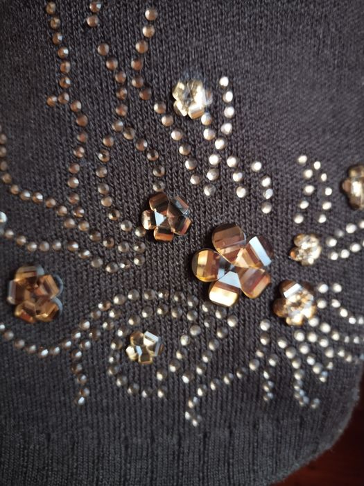 Шапочка женская с камушками