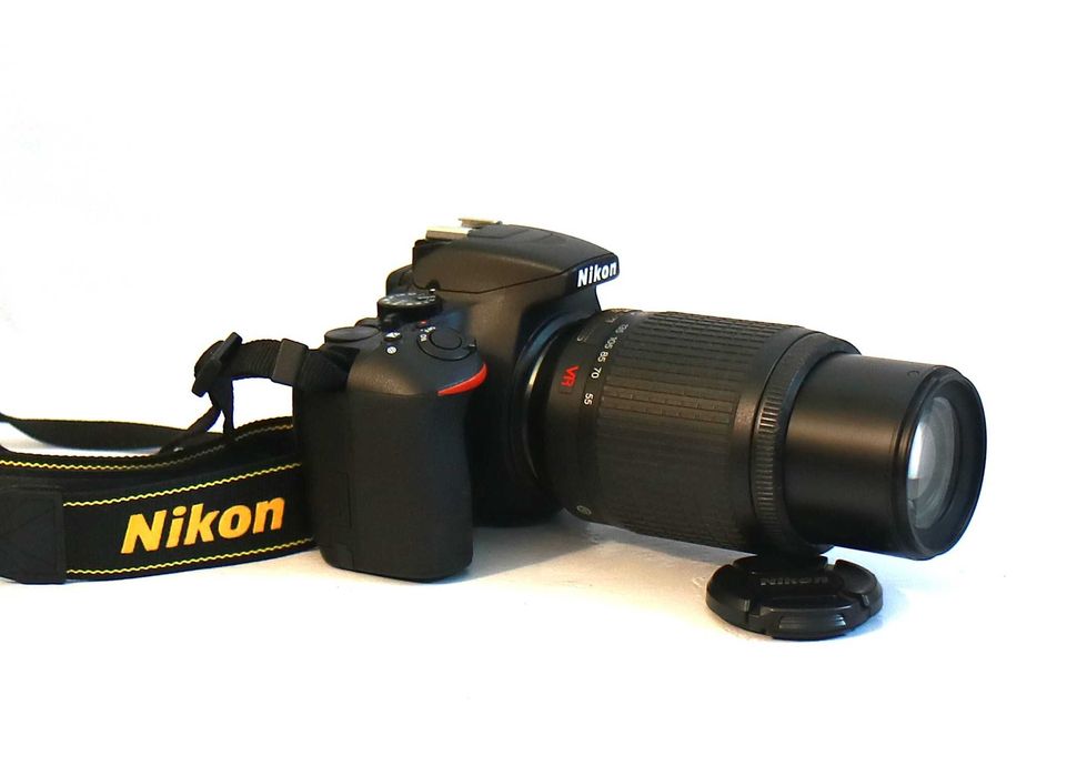 Nikon D3500 com Nikon 55-200mm VR máquina fotográfica digital reflex
