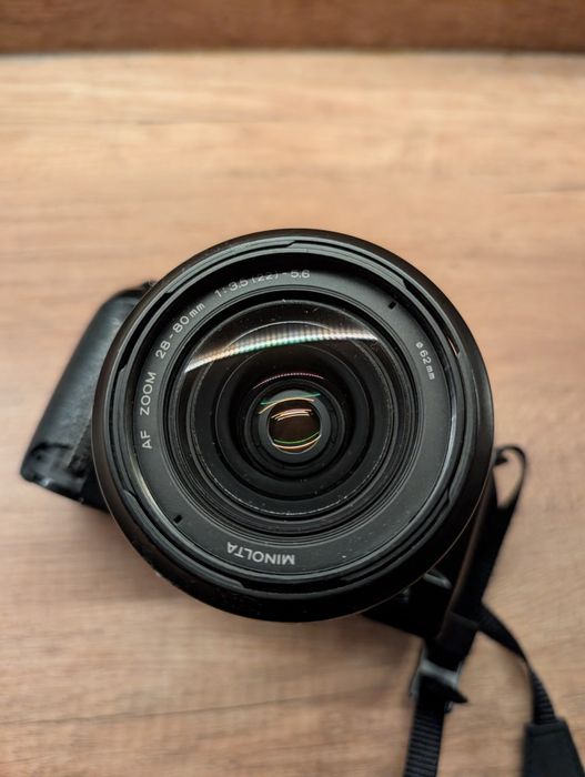 Minolta Dynax 800si + Minolta Zoom 28-80